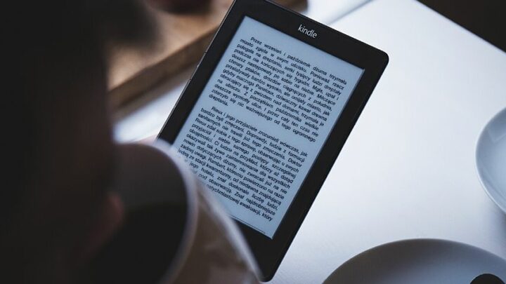 How Long Does a Kindle Take to Charge? 1 Or 2 Hours?
