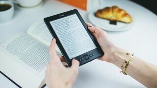 What is the Kindle Paperwhite Battery Life?