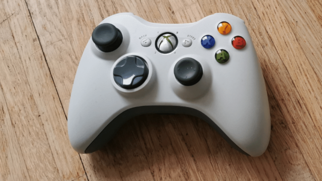 How to use an Xbox One controller on an Xbox 360 - Answered